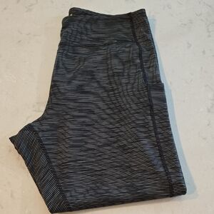 Tek‎ Gear Women's Black and Gray Leggings